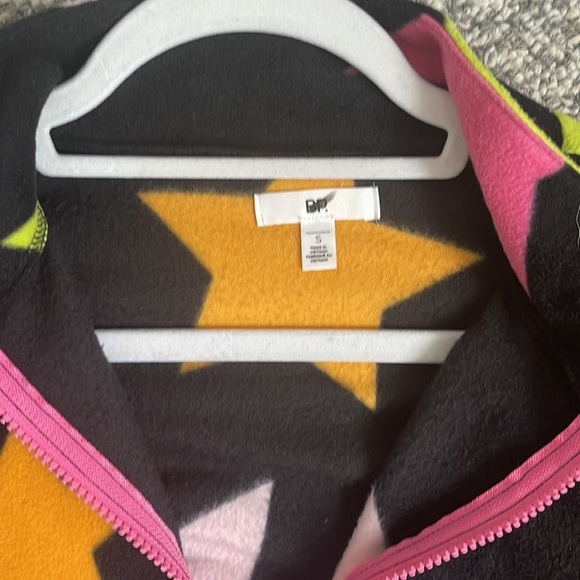 Women’s star zip up sweater-Size Small - Picture 2 of 2